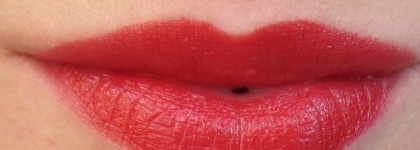 Estee Lauder Signature Hydra Lustre Lipstick № 35 rich red