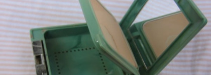 Clinique Almost Powder Makeup SPF 15 в оттенке  03 light(MF)