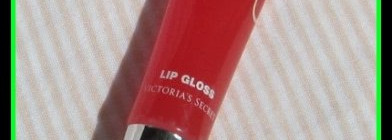 Victoria’s Secret Beauty Rush Lip Gloss в оттенке Yummy Berry