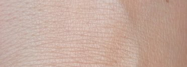 Estee Lauder DayWear Plus Sheer Tint – крем с тональным эффектом