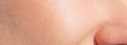 Clinique Fresh Bloom Allover Colour  в оттенках Peony 01 и Almond blossom 03