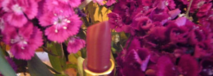 Комфорт для губ с помадой-блеском YSL Rouge Pure Shine №8