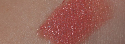 Знаменитая "замазка" YSL Rouge Volupte Silky Sensual Radiant Lipstick SPF 15 тон 26