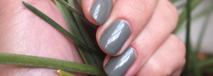 2 осенних красавца-лаки Collistar Perfect Nails Enamel № 44 Blu и 87 Khaki