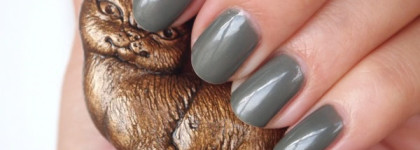 2 осенних красавца-лаки Collistar Perfect Nails Enamel № 44 Blu и 87 Khaki