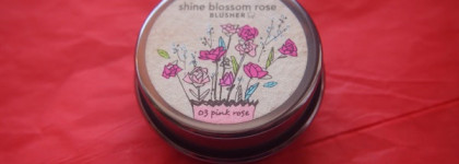 Хит для Белоснежки-Nature Republic Shine Blossom Rose Blusher 03 Pink rose