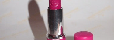Продолжение знакомства с Essence - помада из коллекции Come to Town lipstick № 2 Wrapped in pink