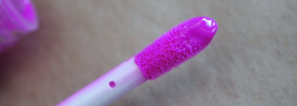 Nyx Butter Gloss в оттенке BLG 19 Sugar Cookie
