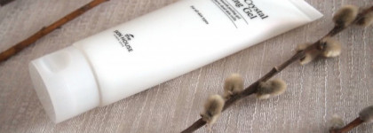 Пилинг гель The Skin House Shiny Crystal Peeling Gel