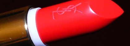 Чистая классика - алая Yves Saint Laurent Rouge Pur Couture #1