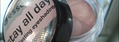 Essence Stay all day long lasting eyeshadow #09 for fairies