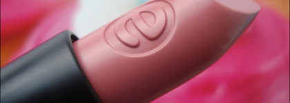 Рабочая лошадка: Essence longlasting lipstick #07 Natural beauty