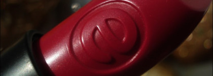 Обманщица: Essence longlasting lipstick #03 Dare to wear