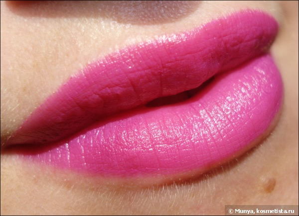 Не такая уж и матовая губная помада Avon Ultra Colour Matte Lipstick