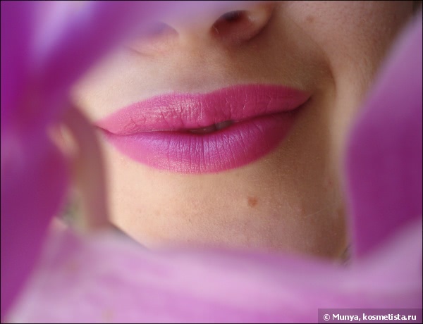 Не такая уж и матовая губная помада Avon Ultra Colour Matte Lipstick