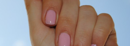 Весна в душе и весна на ногтях с лаком для ногтей Sally Hansen Xtreme Wear #83 First Blush