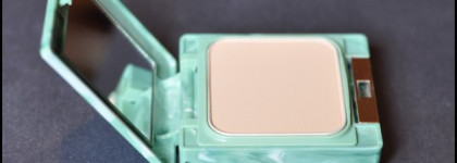 Легкая компактная пудра с антиоксидантами Almost Powder Makeup SPF 15 # 03 от Clinique