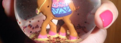 Мои ногти одеты в ORLY Rock-On Red 40252