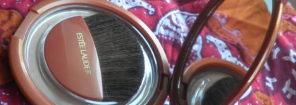 На моря, с пудрой Estee Lauder - Bronze Goddess