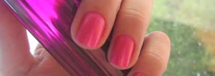 Розовый неон от Orly  Berry Swee