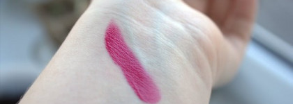 Жидкая помада-лак Shiseido Lacquer Rouge Disco RS404 – ярко-розовый