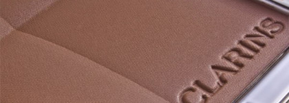 Clarins Bronzing Duo Mineral Powder Compact SPF 15 в оттенке  03 Dark