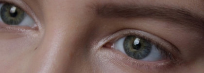 Catrice Eyebrow Lifter  010 Lift Me Up и карандаш-хайлайтер Catrice Made To Stay Highlighter Pen  010 Eye Like