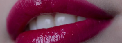 Устойчивый лаковый блеск для губ Catrice Wet Shine Stain Lip Lacquer в оттенке 03 Fatal