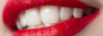 NYX Matte lipstick в оттенке Mls10 Perfect Red