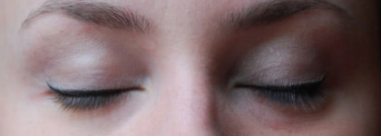 Гелевая подводка Color Intrigue Gel Eyeliner with Brush от Elizabeth Arden