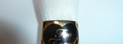 Too Faced. Look of LovE