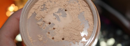 Идеальная рассыпчатая пудра Clinique Blended Face Powder and Brush #03 transparency