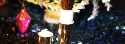 Идеальная рассыпчатая пудра Clinique Blended Face Powder and Brush #03 transparency