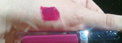 Rouge Dior Crème de Gloss No. 875 ягодка на моих губах