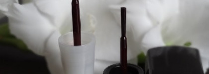 Где какой или Chanel 18 Rouge noir vs. Maybelline 33 Berry Jam