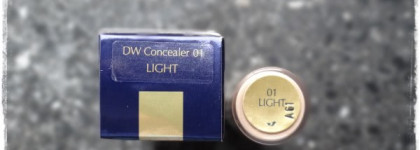 Estee Lauder Double Wear Stay-in-Place Flawless Wear Concealer SPF 10 в оттенке 01 light