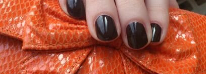 Коричневое ли это "маленькое коричневое платье" от rimmel?