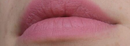 Revlon Super Lustrous Lipstick №002 (Pink Pout) и Super Lustrous Lipgloss №02 (Shine City) - новые любимцы