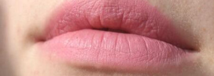 Revlon Super Lustrous Lipstick №002 (Pink Pout) и Super Lustrous Lipgloss №02 (Shine City) - новые любимцы