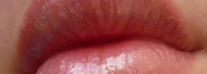 Мои блески для губ - часть 7. И снова англичане - Rimmel, Max Factor, Still