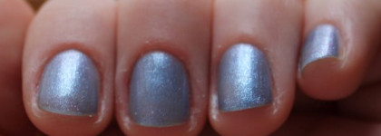 Морской бриз на ногтях с Sally Hansen