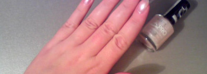 Rimmel London lycra Pro Professional Finish №285 "White orchid"