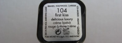 Первый поцелуй с  Calvin Klein Delicious Luxury Creme Lipstick, 104 first kiss