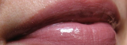 Calvin Klein glistening lip gloss Rapture 317