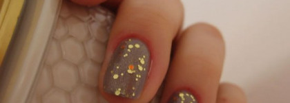 Нарядное золото - Essence 67 Make It Golden