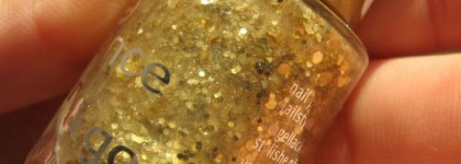 Нарядное золото - Essence 67 Make It Golden