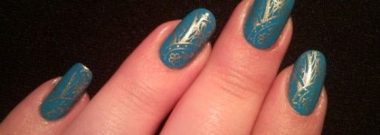 Мой первый небесно-синий Hard As Nails Xtreme Wear от Sally Hansen цвет 04 "Blue me away!"(добавлены свотчи на коротких ногтях)