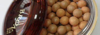 Сияющие камни и нежные сердечки Physician's Formula