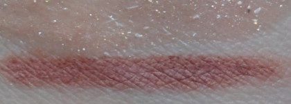 Make Up For Ever Fascinating  Lip Gloss #10 и 2 карандаша