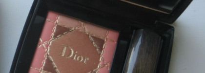 Коралловая жаба довольна